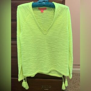 Lily Pulitzer light weight lime pullover sweater size M